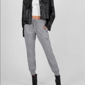 Level 99 Gabrielle Jogger Pant - Evereve XS